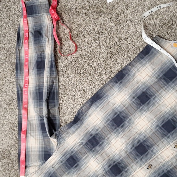 Carhartt cotton long sleeve plaid button down - relaxed fit - Med - Picture 6 of 10